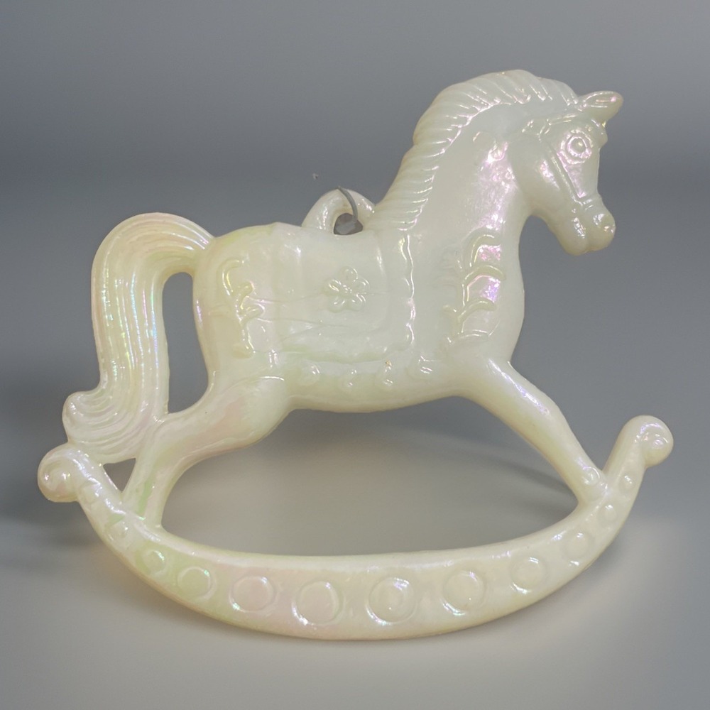 VTG Christmas‎ Rocking Horse Ornament Pearlescent Color Plastic - Picture 3 of 4